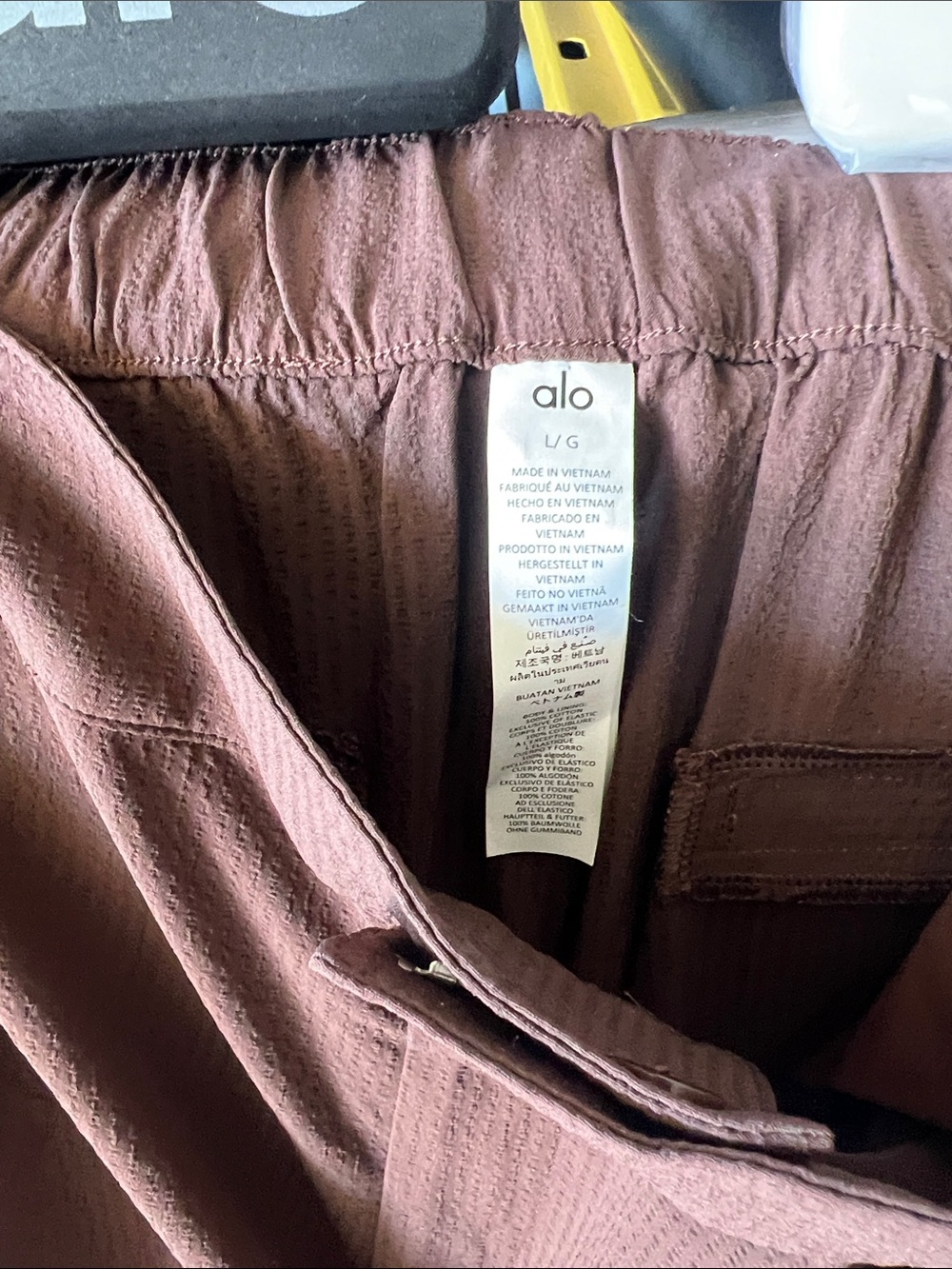 ALO Yoga High-Waist Trousers - Brownstone - Picture 9 of 9